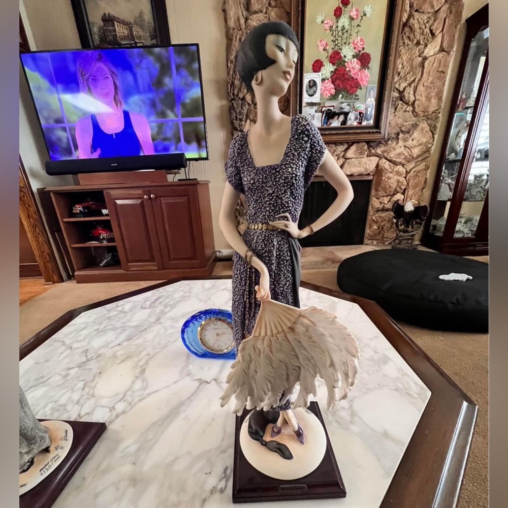 Giuseppe Armani Statue